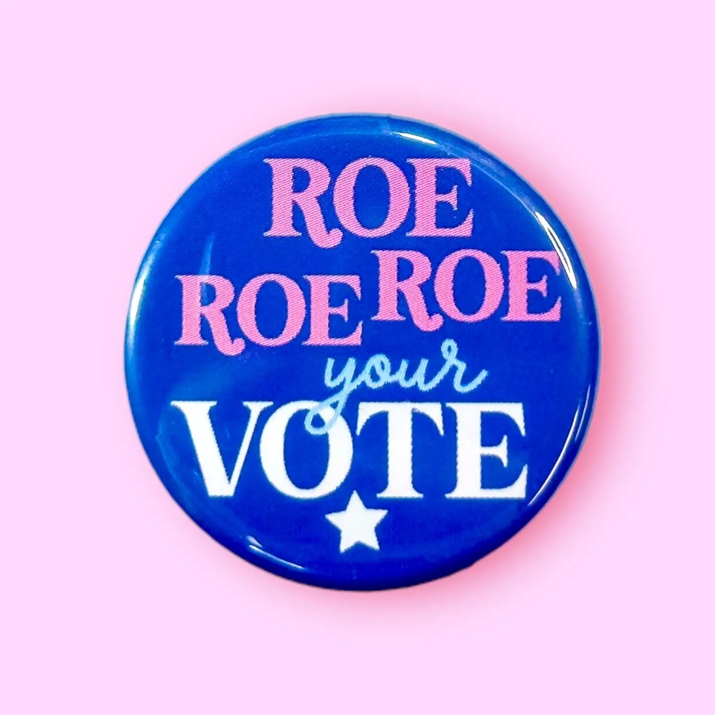 Hissin Kitten Roe Roe Roe Your Vote Pin