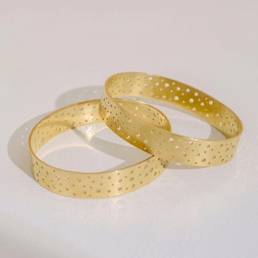 Mulxiply Moon Oval Bangle