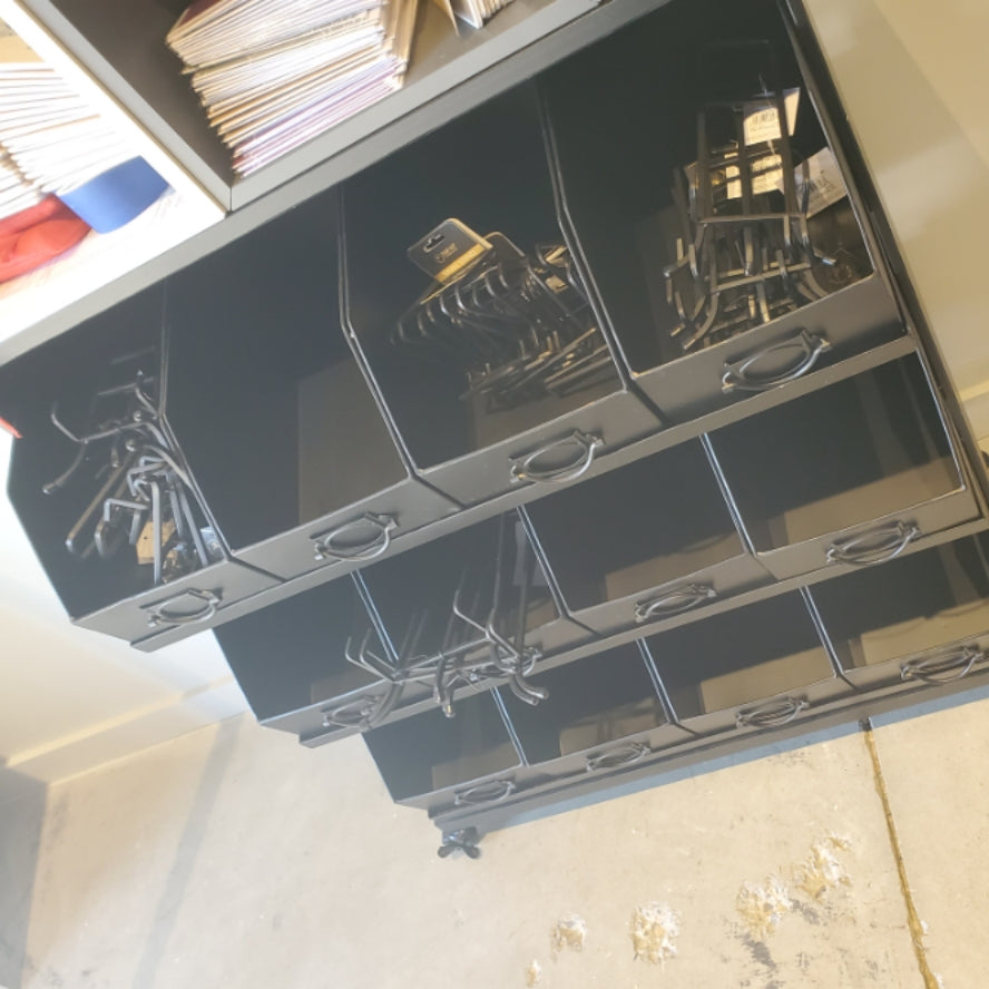 Tripar Rolling Cart