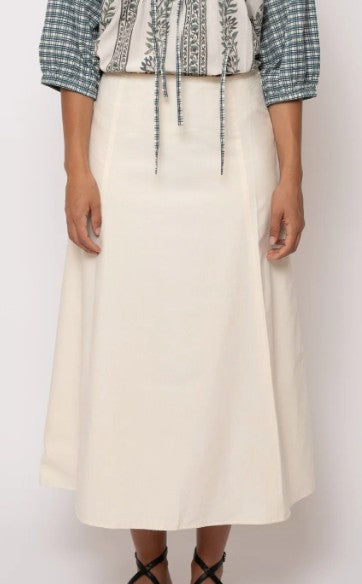 Filling Spaces Basic Slit Skirt