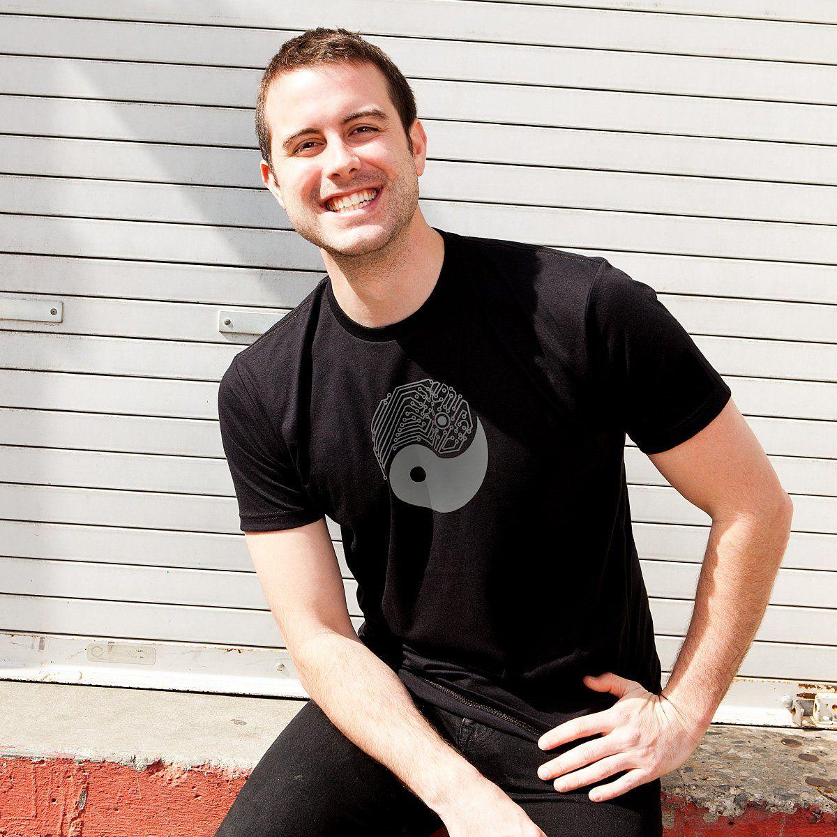 Story Spark Yin Yang Tech shirt
