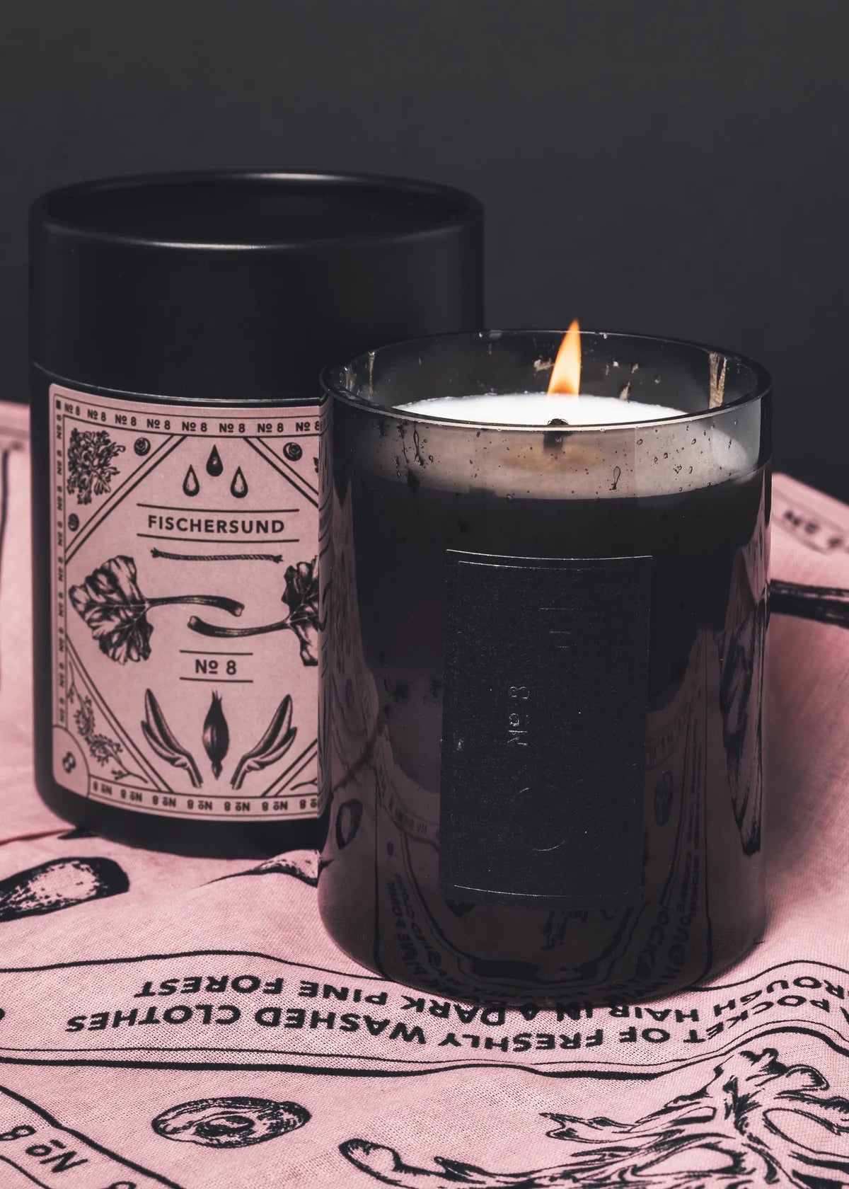 Fischersund No. 8 Candle