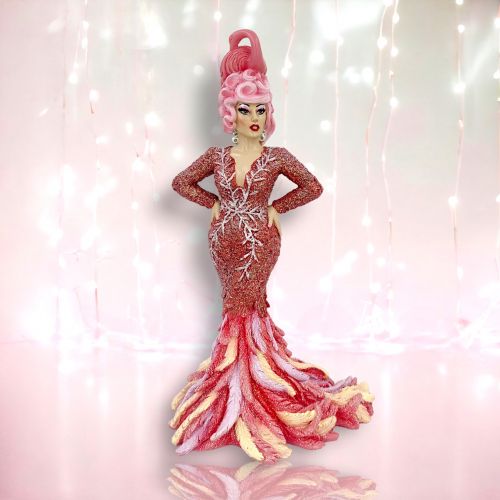 December Diamonds Miss Pink Flamingo