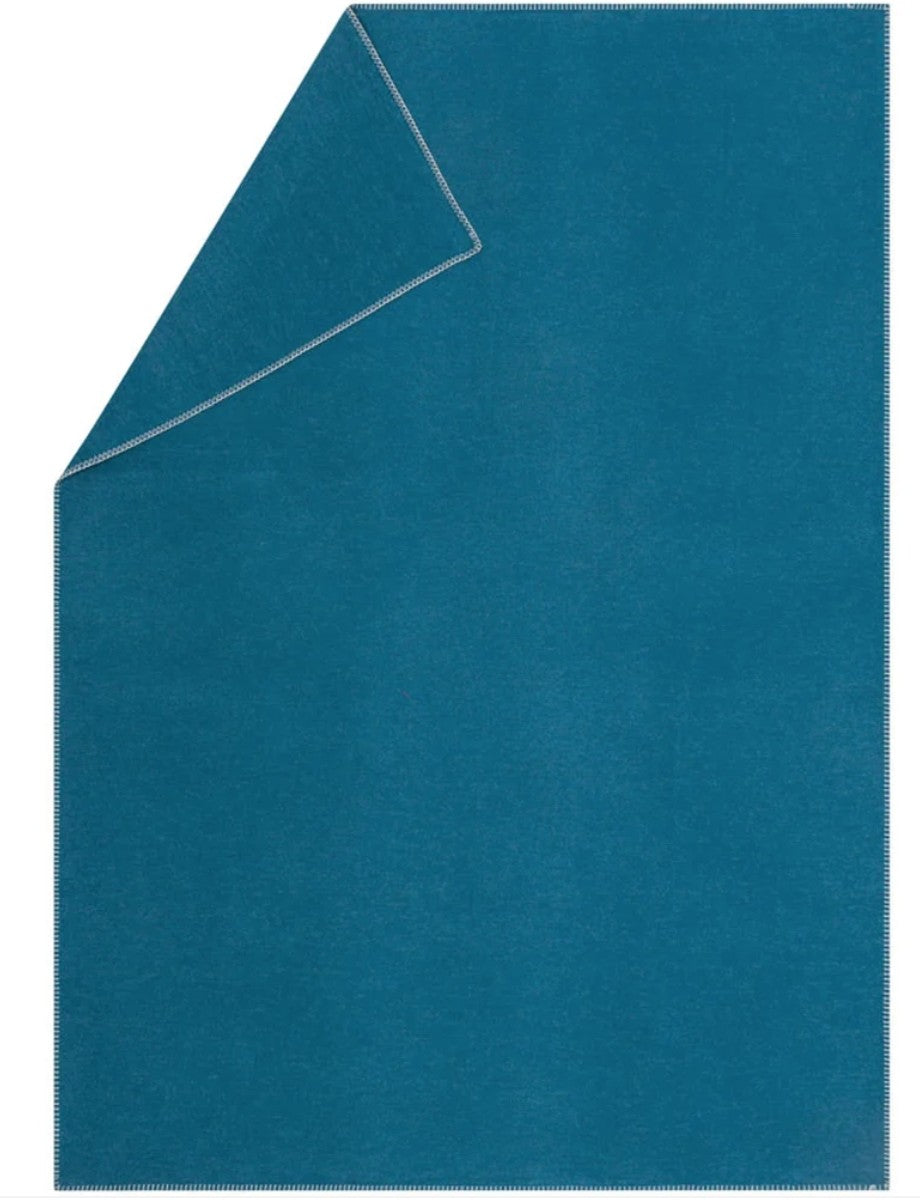 David Fussenegger Sylt Throw