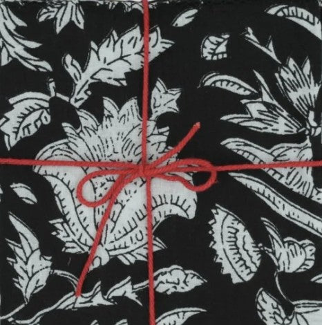 Suzette Daniella Black Napkins